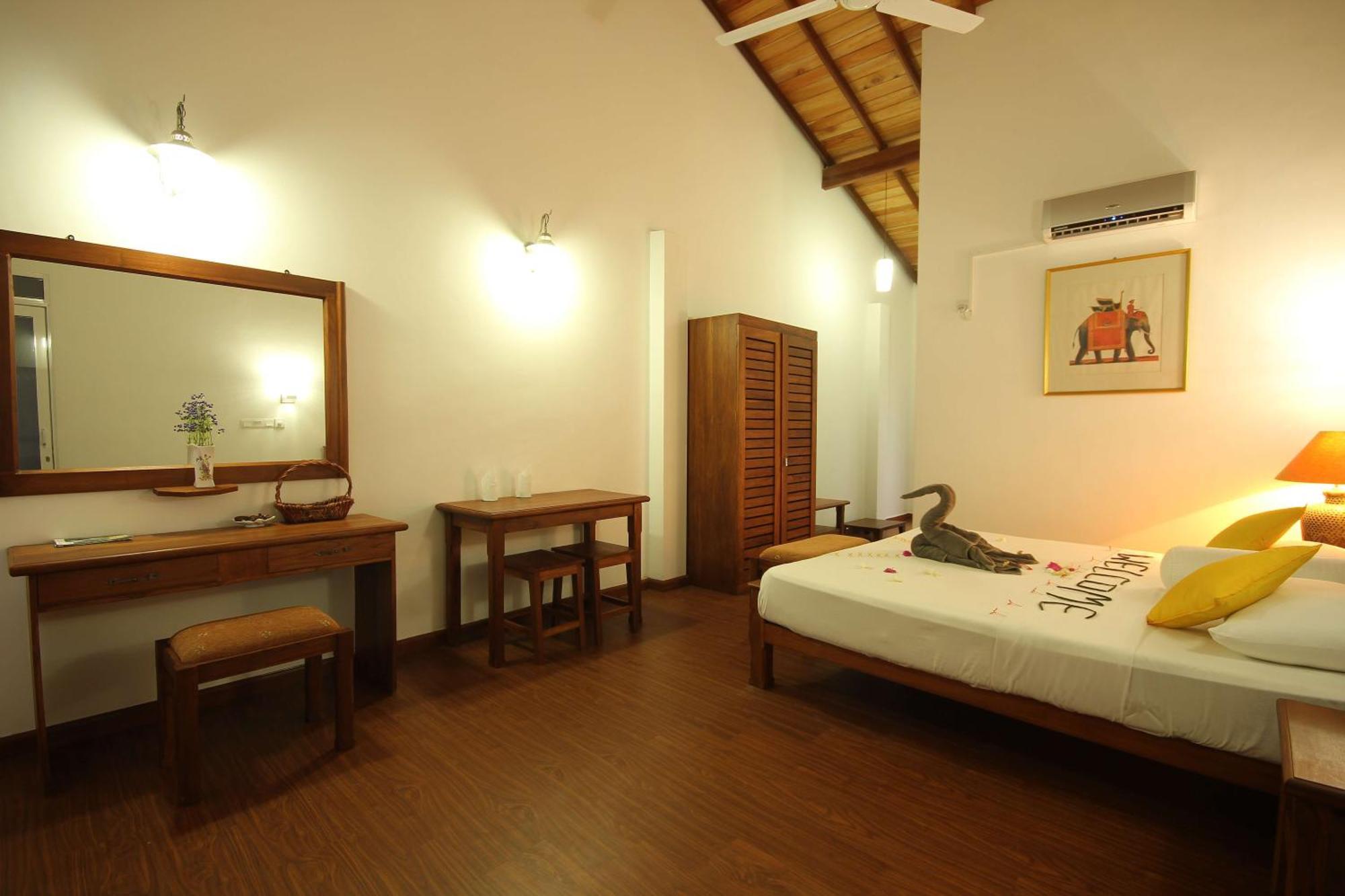 Laluna Ayurveda Resort Bentota Room photo